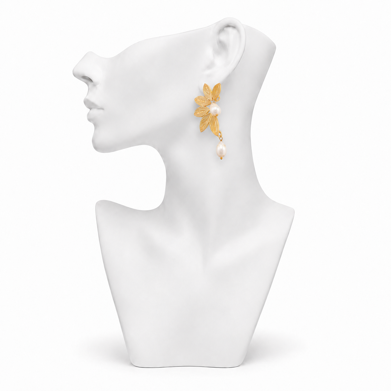 Pearl Brass Flash Gold Plating Leaf Stud Earring