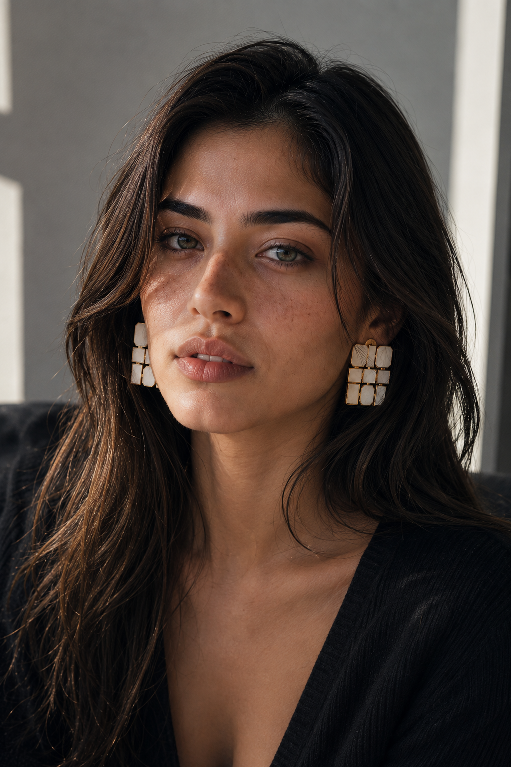 Mother of Pearl Brass Flash Gold Plating Enameled Stud Earring