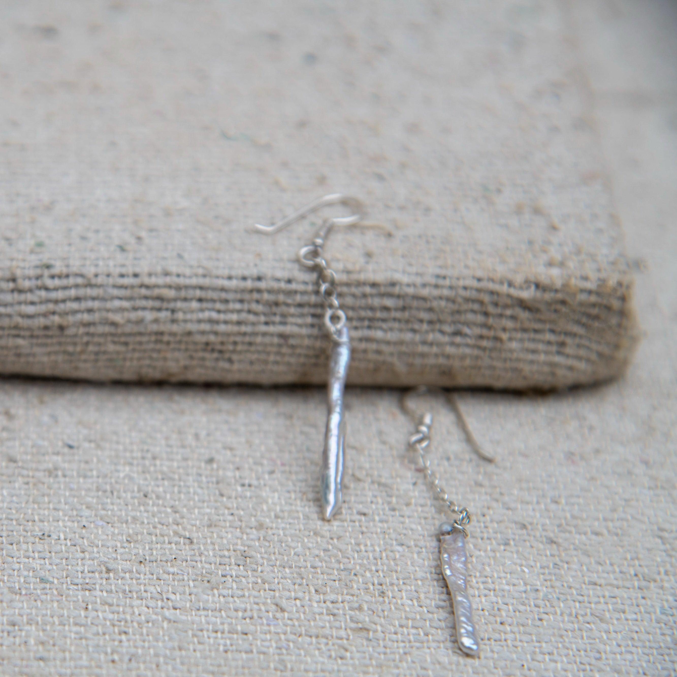 Pearl Sliver Plated Chain Dangler Hook Earring