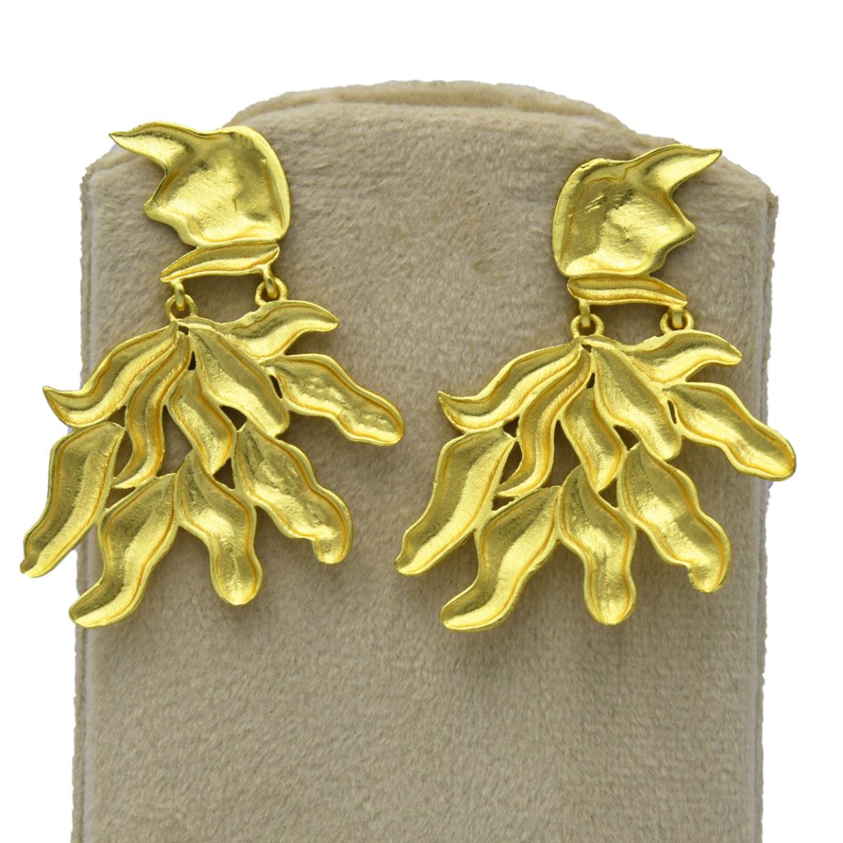 Under the leaf Spell Stud Earring