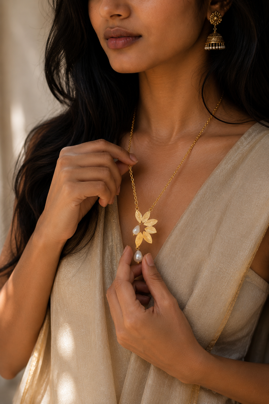 Pearl Brass Flash Gold Plating Leaf Necklace