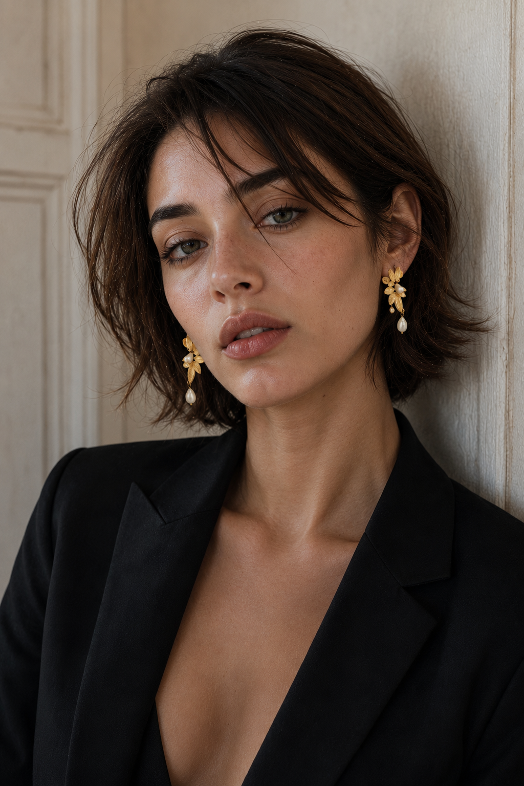 Pearl Brass Flash Gold Plating Leaf Stud Earring