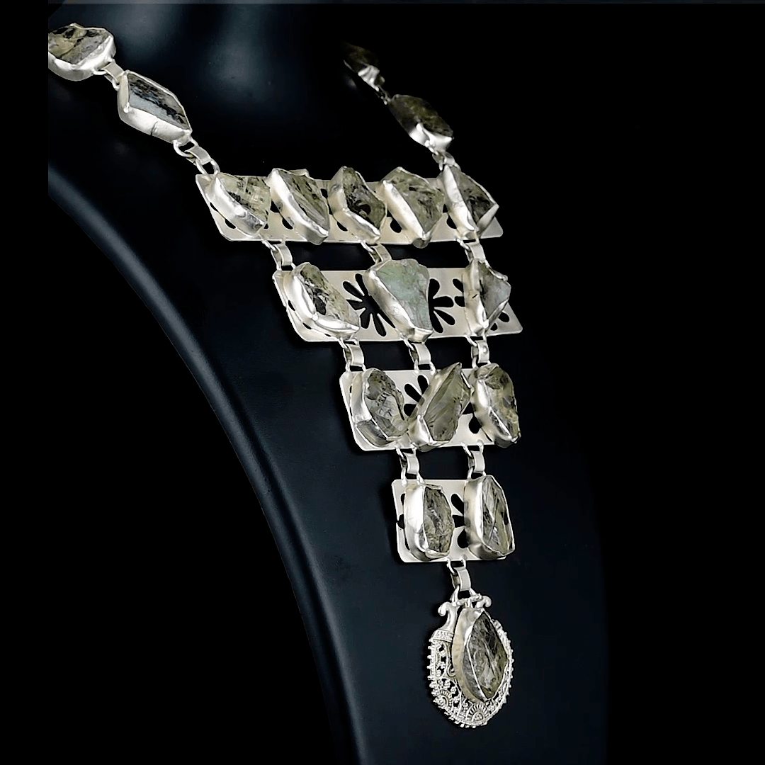 Crystal Quartz Gemstone Necklace jewelry