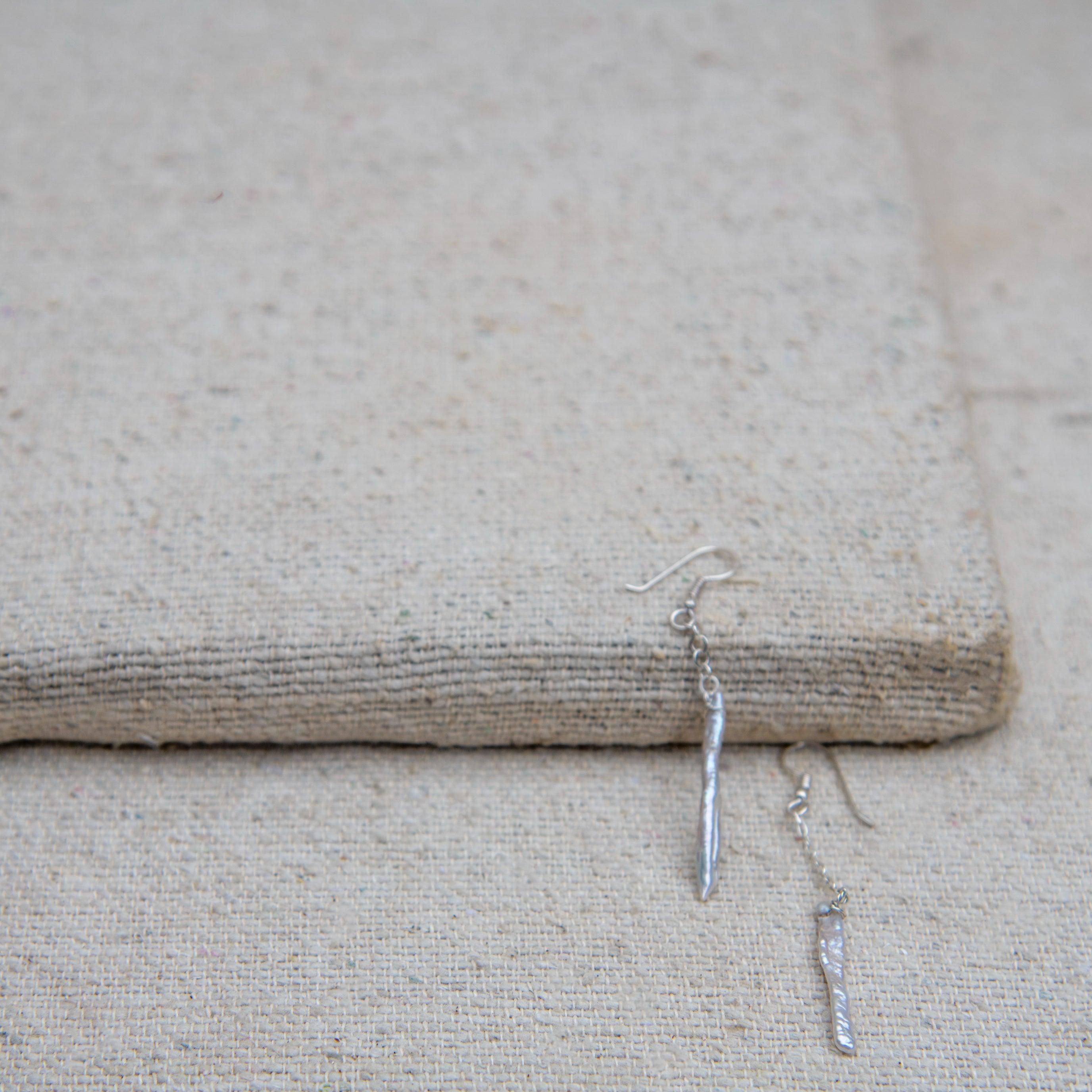 Pearl Sliver Plated Chain Dangler Hook Earring