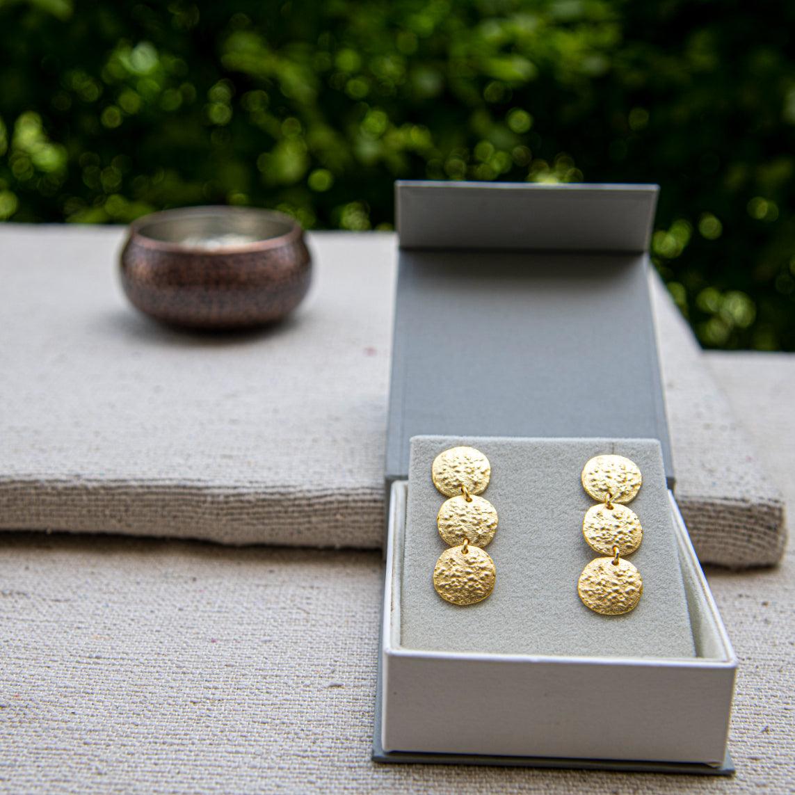 Tri Disk Dangler Stud Earring