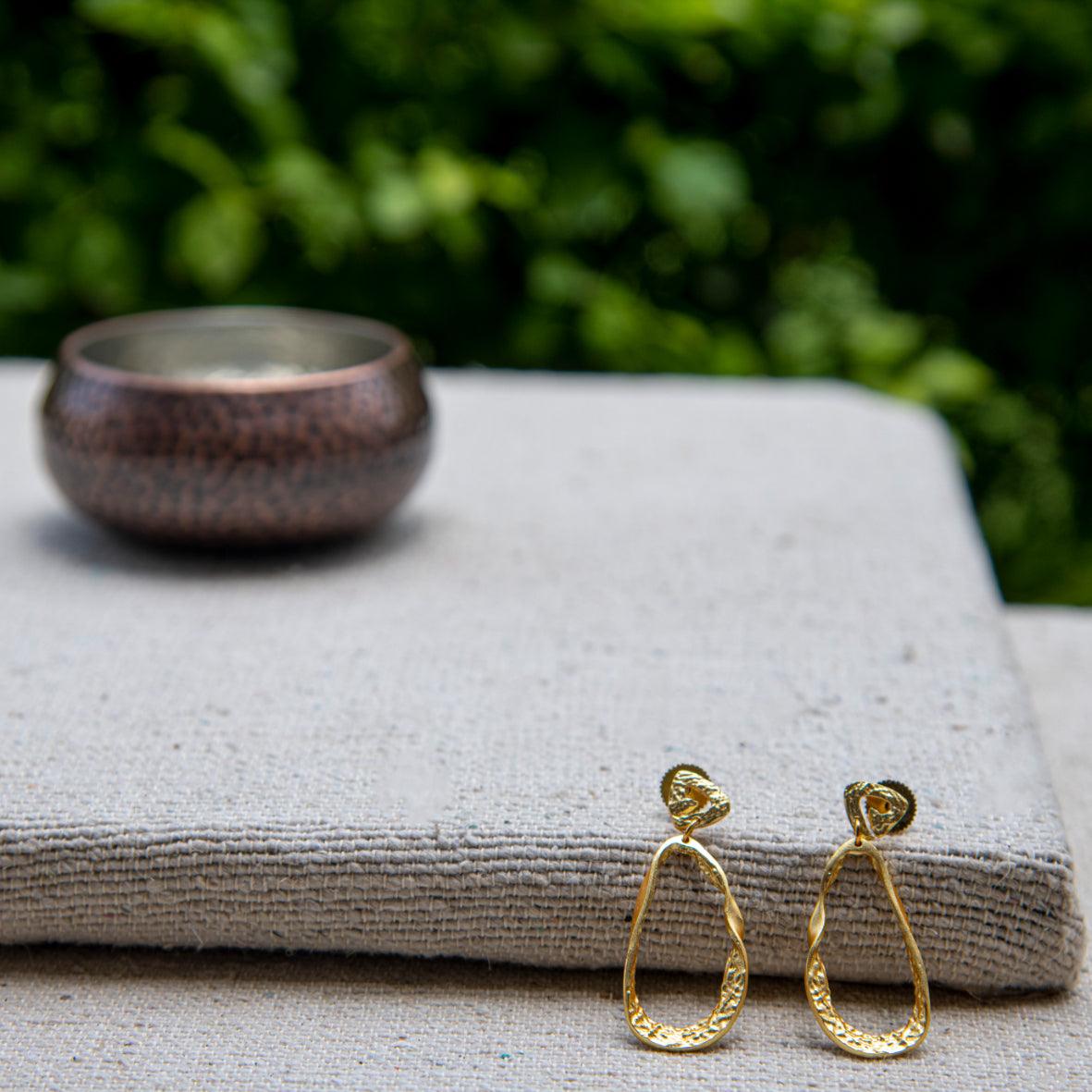 Uneven long Stud Earring