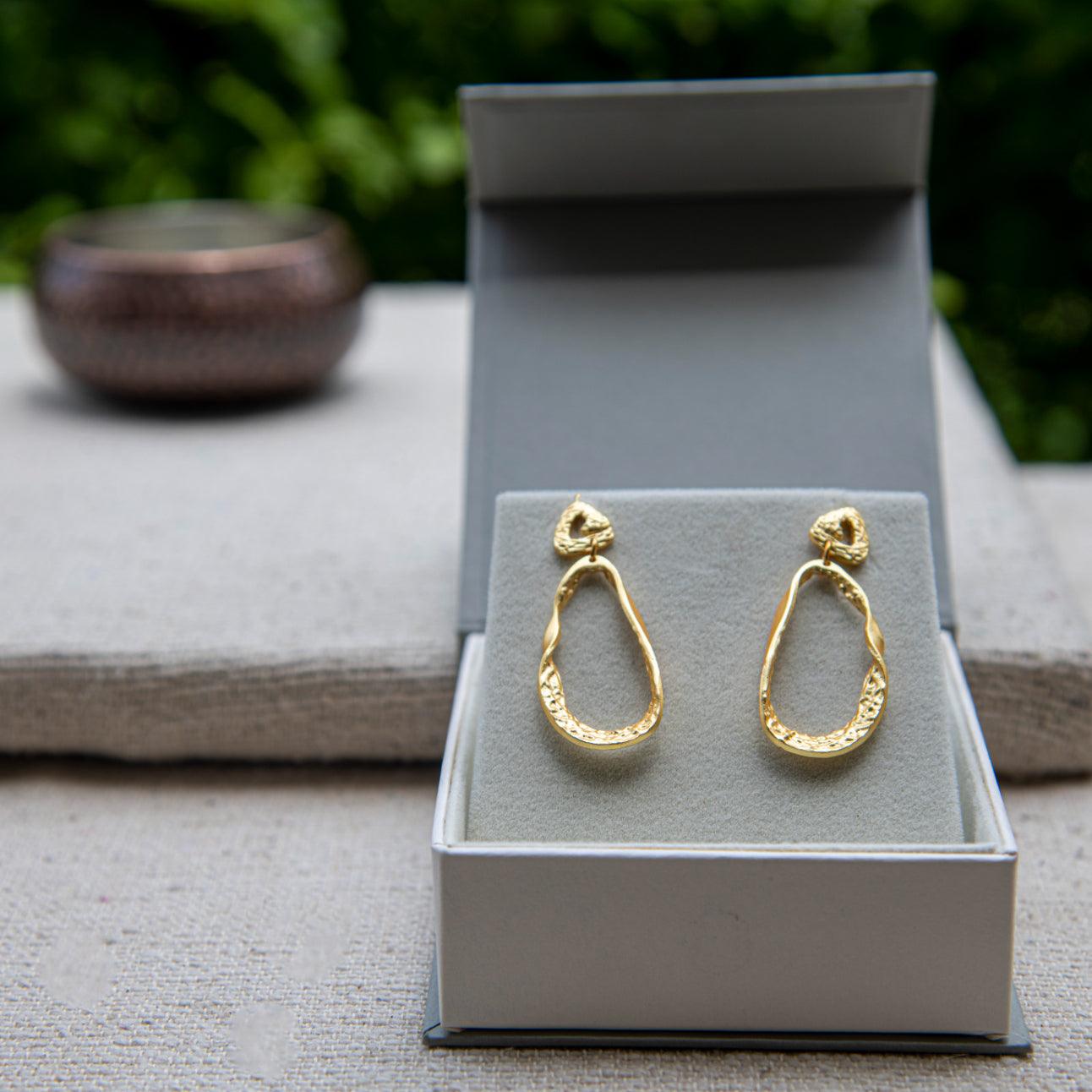 Uneven long Stud Earring
