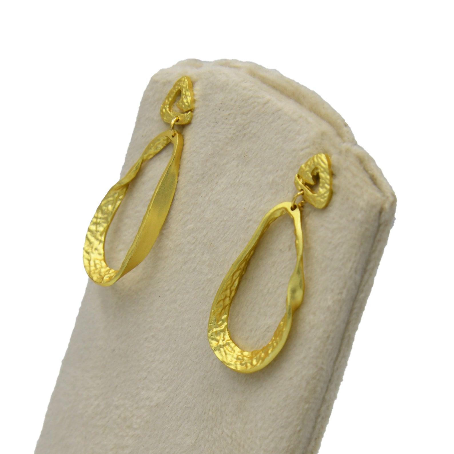 Uneven long Stud Earring